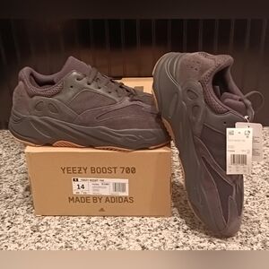 Adidas Yeezy Boost 700 Size 14 Utility Black Gum Sole 2019 New